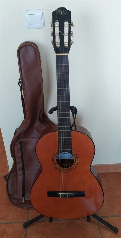 Guitarras segunda mano en WALLAPOP